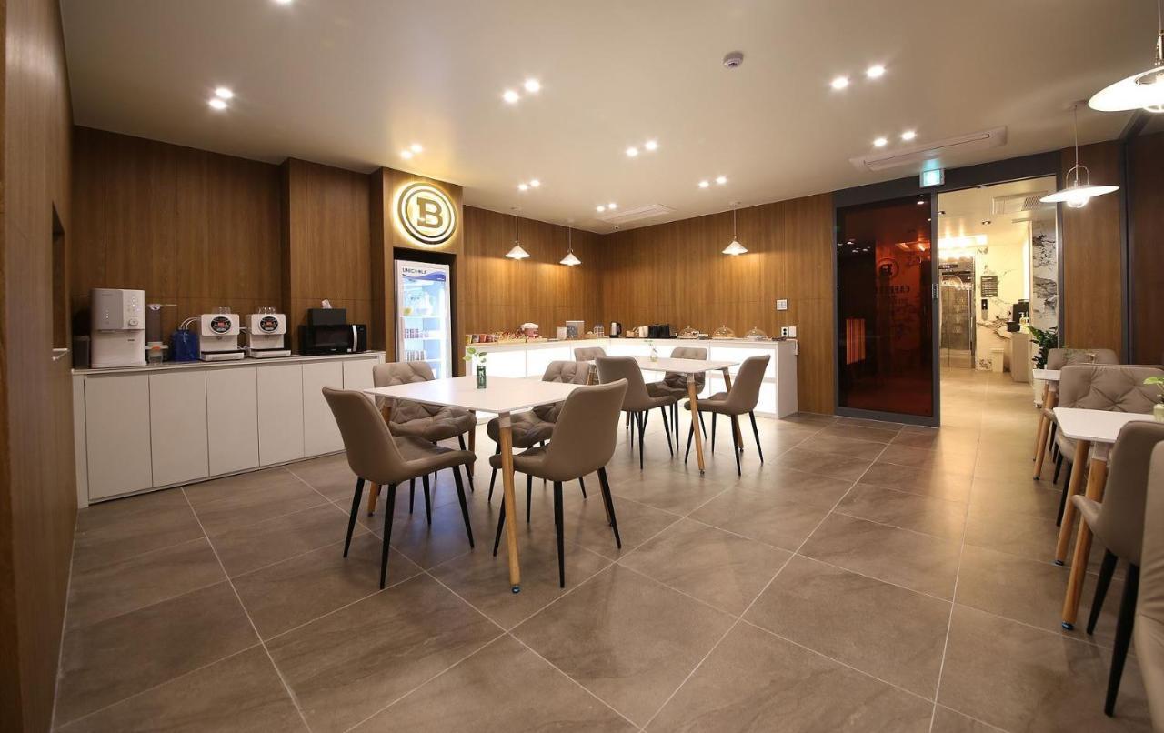Brown Dot Hotel Sinan Gwangju Metropolitan City Luaran gambar