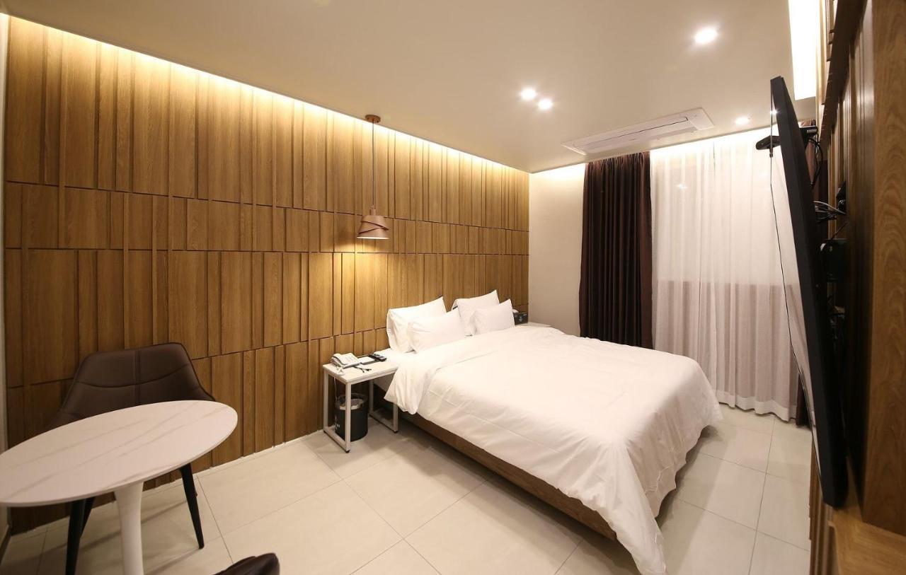 Brown Dot Hotel Sinan Gwangju Metropolitan City Luaran gambar