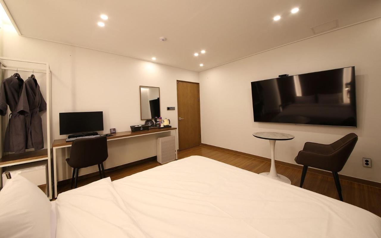 Brown Dot Hotel Sinan Gwangju Metropolitan City Luaran gambar
