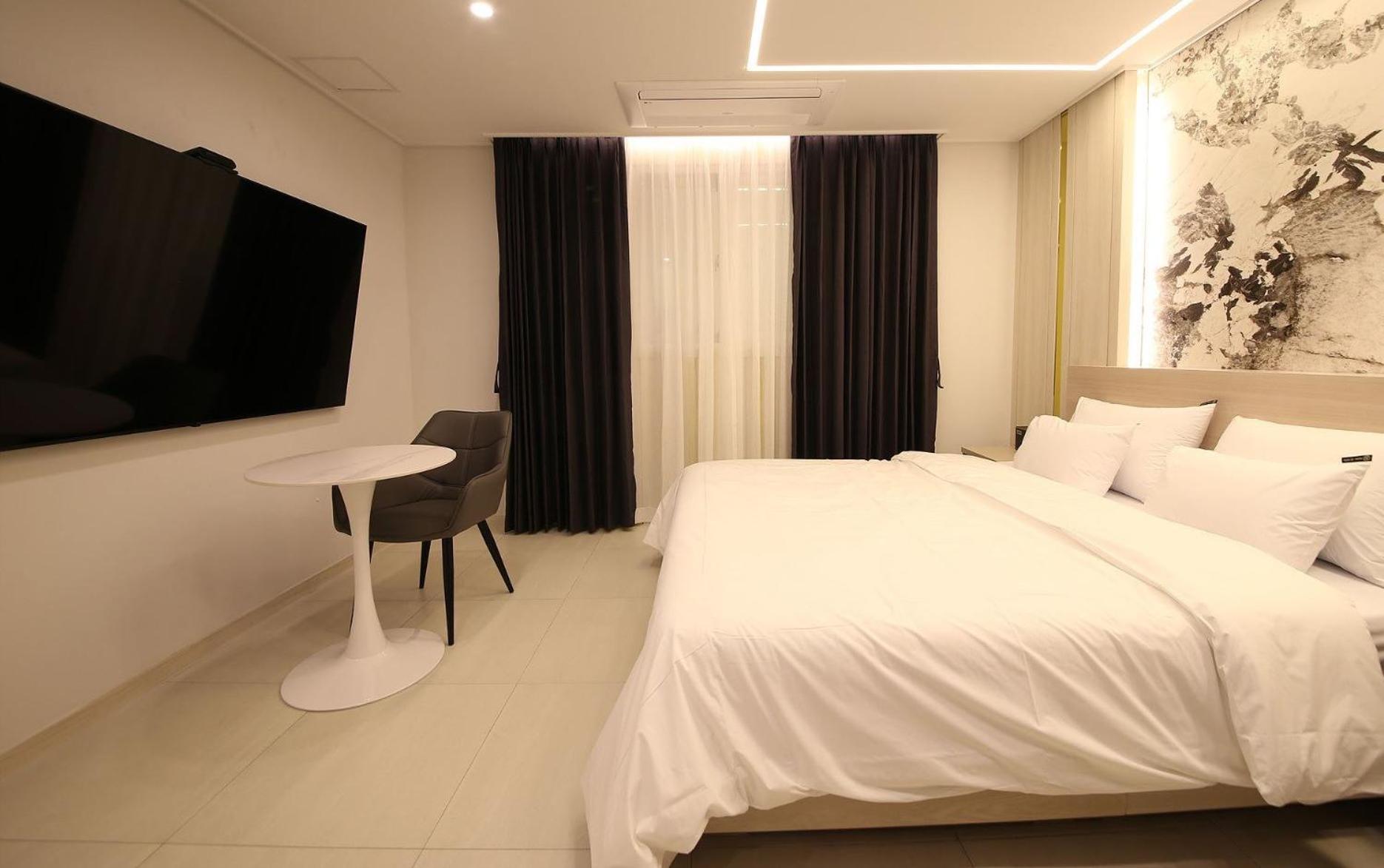 Brown Dot Hotel Sinan Gwangju Metropolitan City Luaran gambar