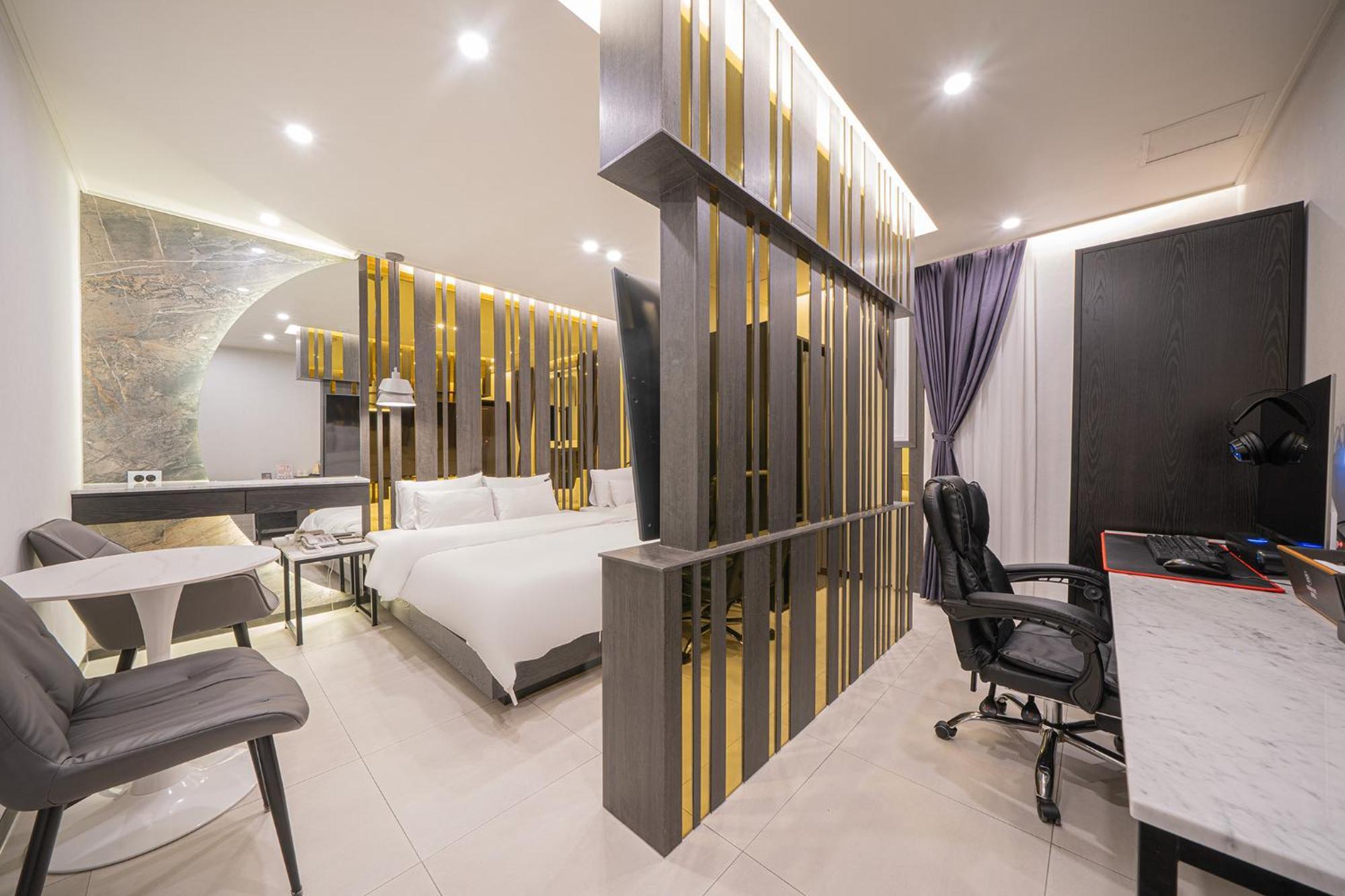Brown Dot Hotel Sinan Gwangju Metropolitan City Luaran gambar